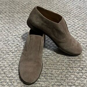 Franco Sarto tan suede loafer